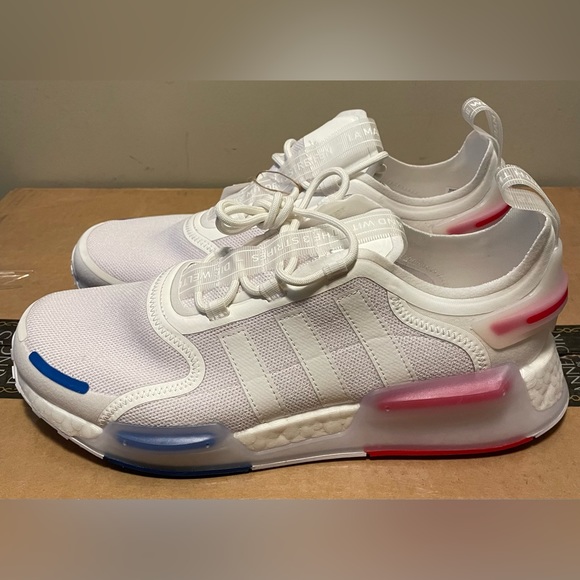 Brand new Adidas NMD_R1 - Picture 1 of 5